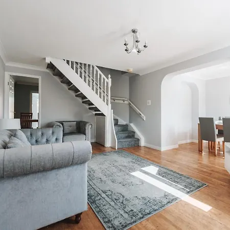 Stylish Spacious In *